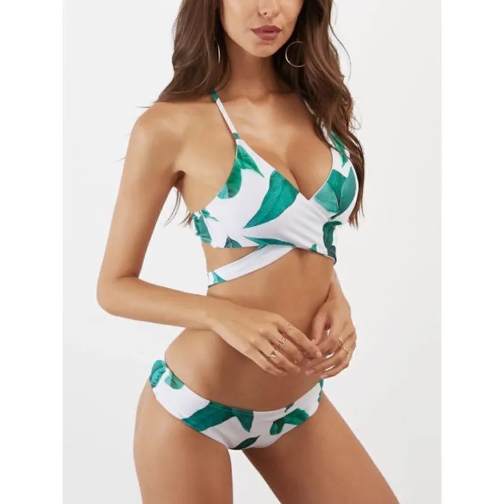 ✨HP✨Fresh Leaves Printing Cross Padding BikiniSet✨